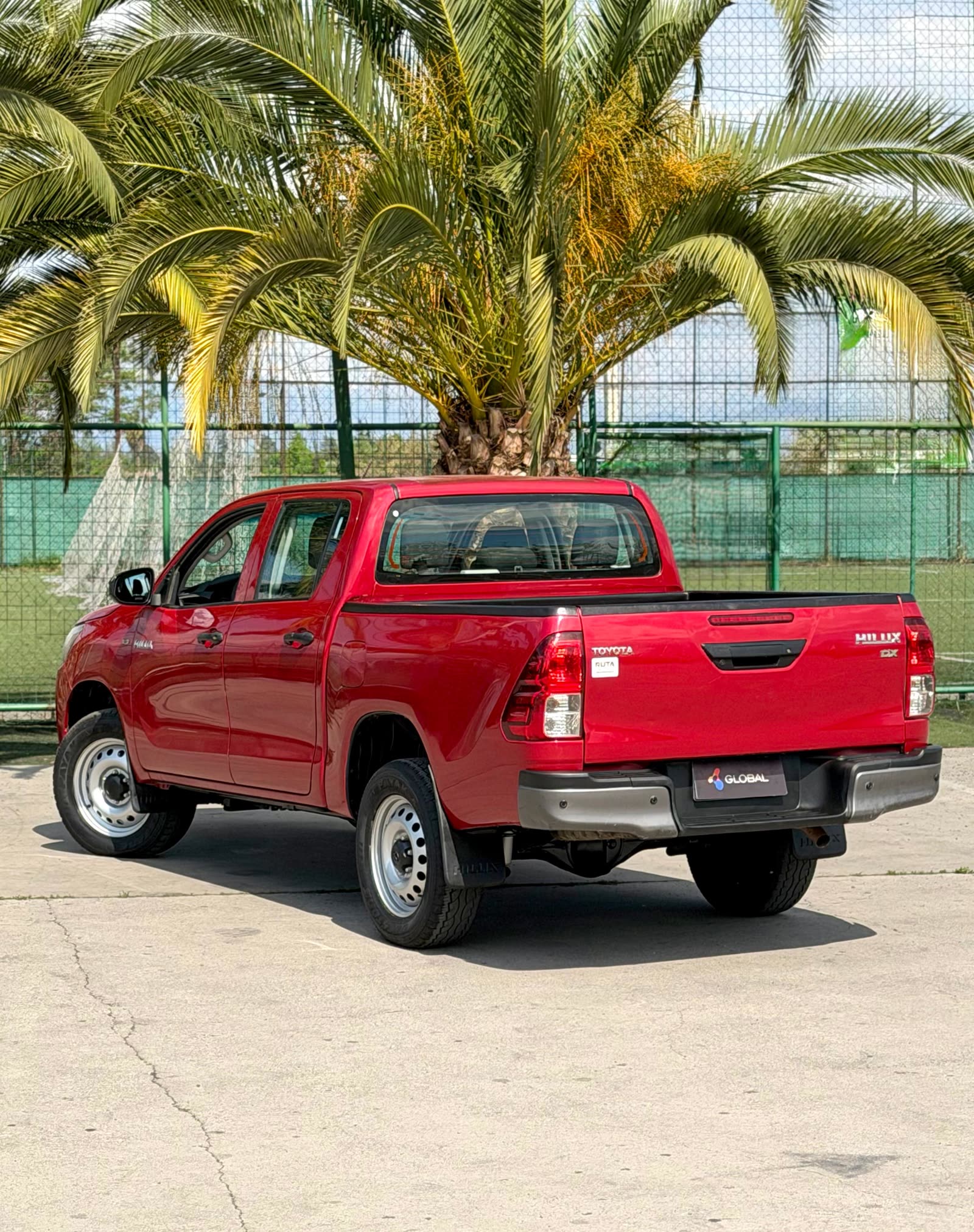 Toyota Hilux 2.4 DX 4x4 (2023) — foto 5
