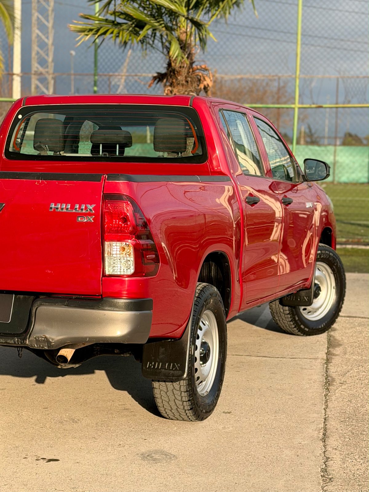 Toyota Hilux DX (burdeo) — foto 3